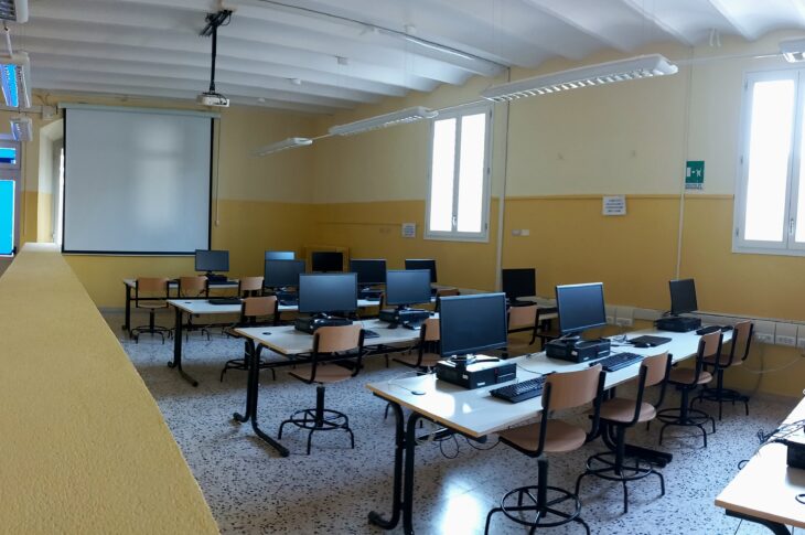 laboratorio di informatica piano terra